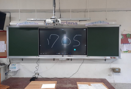 新北市深坑國中-雙層崁入式黑板